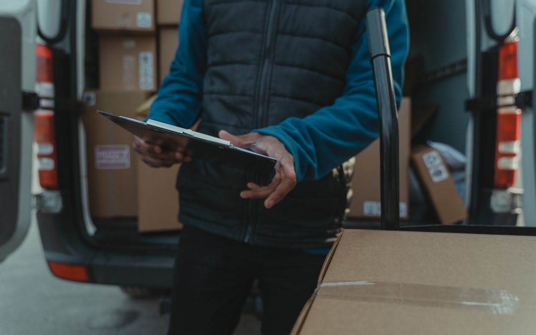 Koniec przewozu cargo lotniczego na samej deklaracji. Co zmieni się dla przewoźników od 2027 roku?